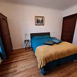 L'hôte-antique