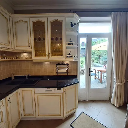 L'hote-antique * Bouillon