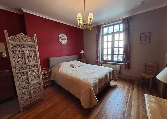 L'hôte-antique * Bouillon