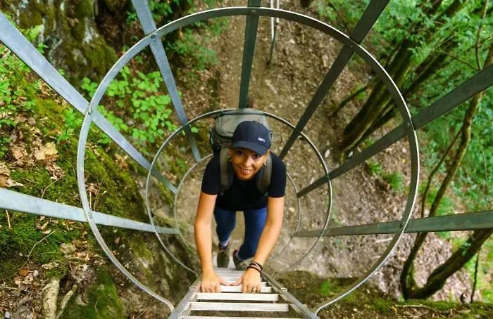 L'hote-antique Vakantiehuis Bouillon